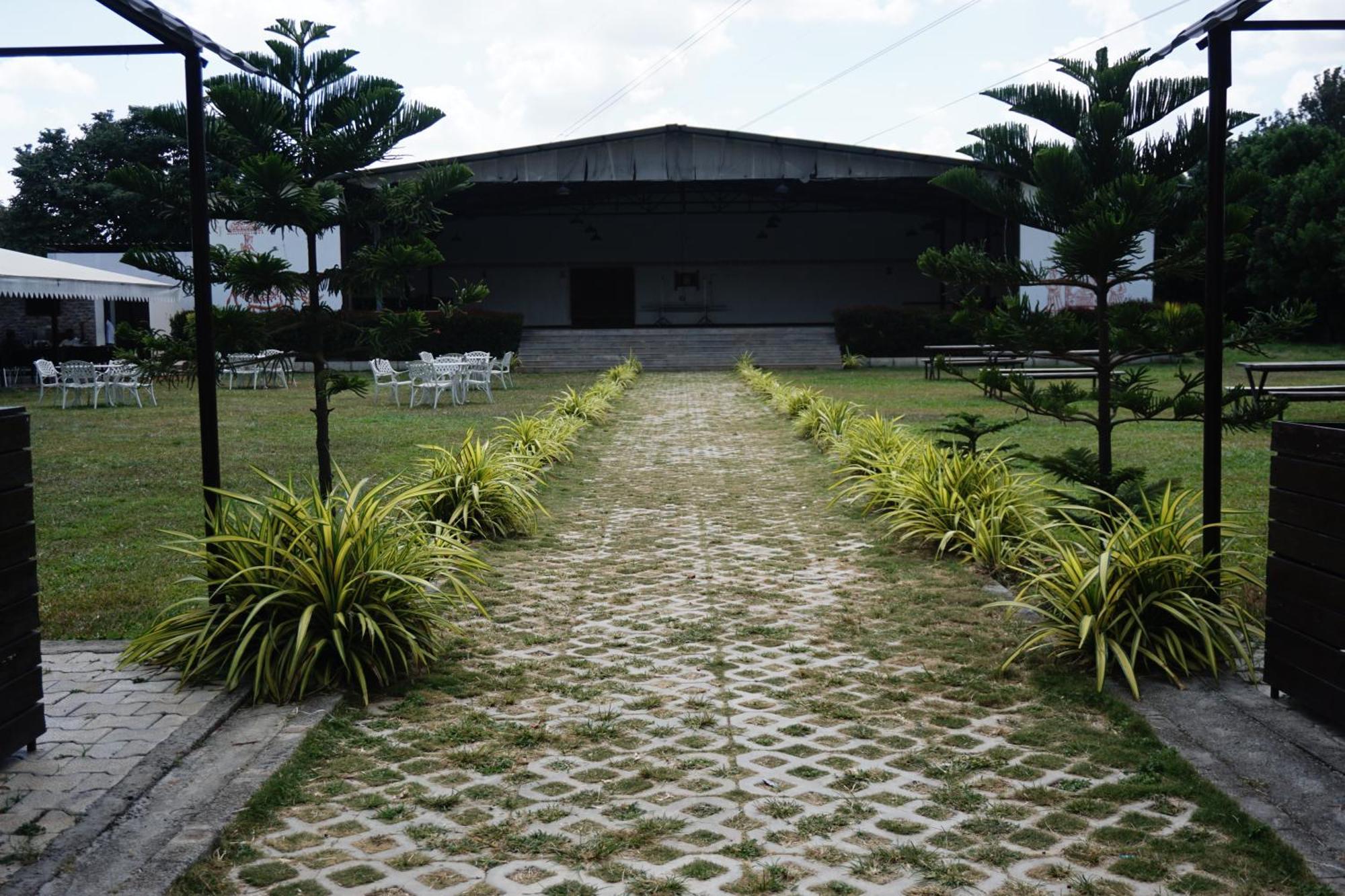 Vistar Resort & Hotels Bangalore Exterior photo
